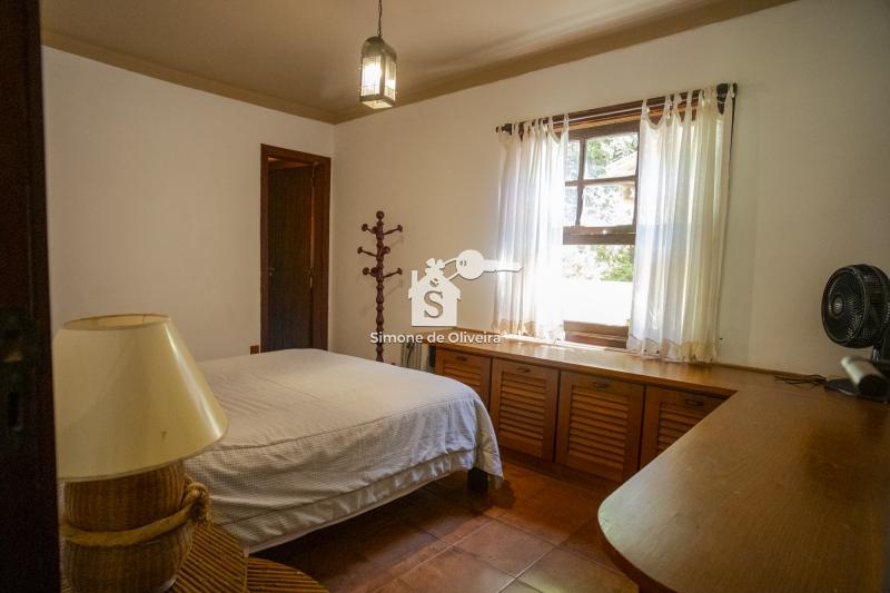 Comprar Casa em Itaipava, Petrópolis/RJ - Simone de Oliveira Imóveis