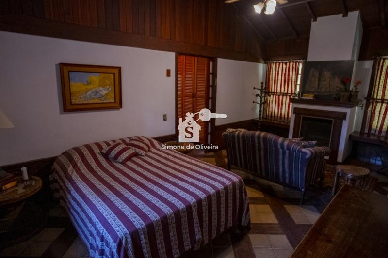 Comprar Casa em Itaipava, Petrópolis/RJ - Simone de Oliveira Imóveis