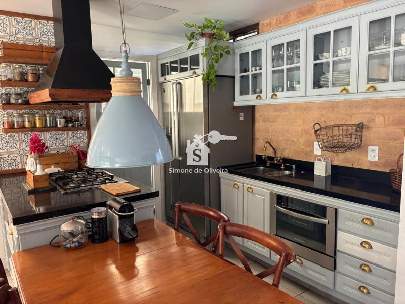 Comprar Casa em Pedro do Rio, Petrópolis/RJ - Simone de Oliveira Imóveis