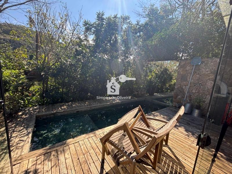 Comprar Casa em Pedro do Rio, Petrópolis/RJ - Simone de Oliveira Imóveis