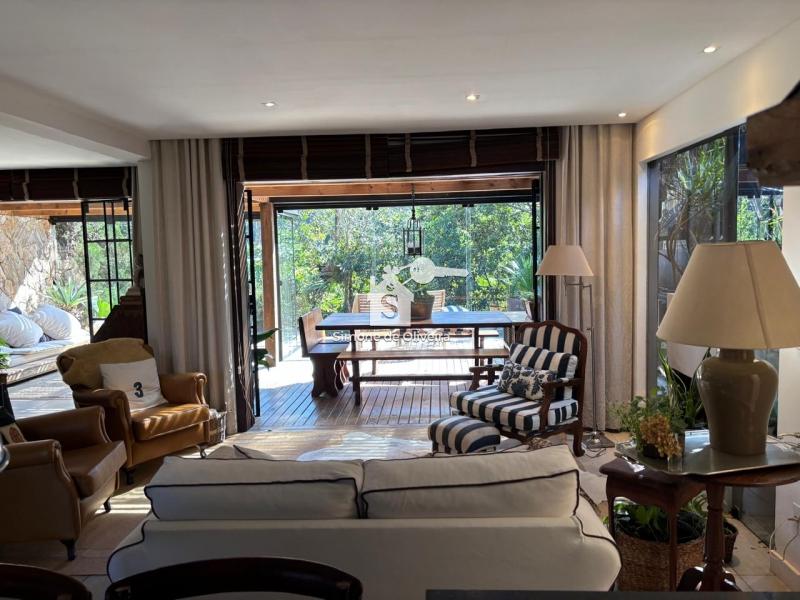 Comprar Casa em Pedro do Rio, Petrópolis/RJ - Simone de Oliveira Imóveis