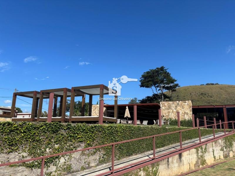 Comprar Casa em Pedro do Rio, Petrópolis/RJ - Simone de Oliveira Imóveis