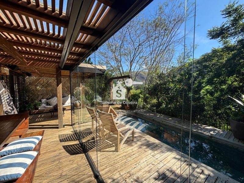 Comprar Casa em Pedro do Rio, Petrópolis/RJ - Simone de Oliveira Imóveis