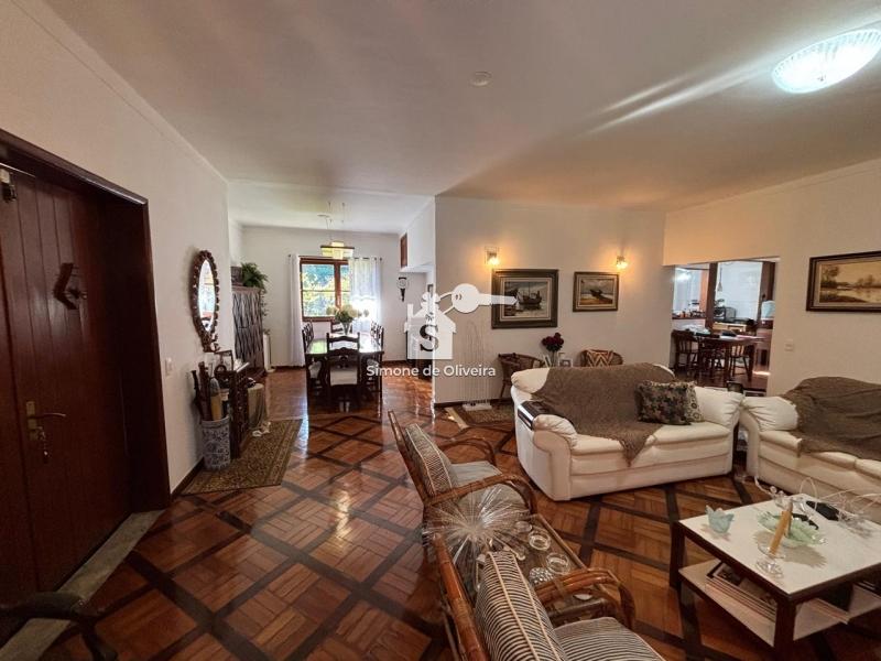 Comprar Casa em Itaipava, Petrópolis/RJ - Simone de Oliveira Imóveis Comprar Casa em Itaipava, Petrópolis/RJ - Simone de Oliveira Imóveis
