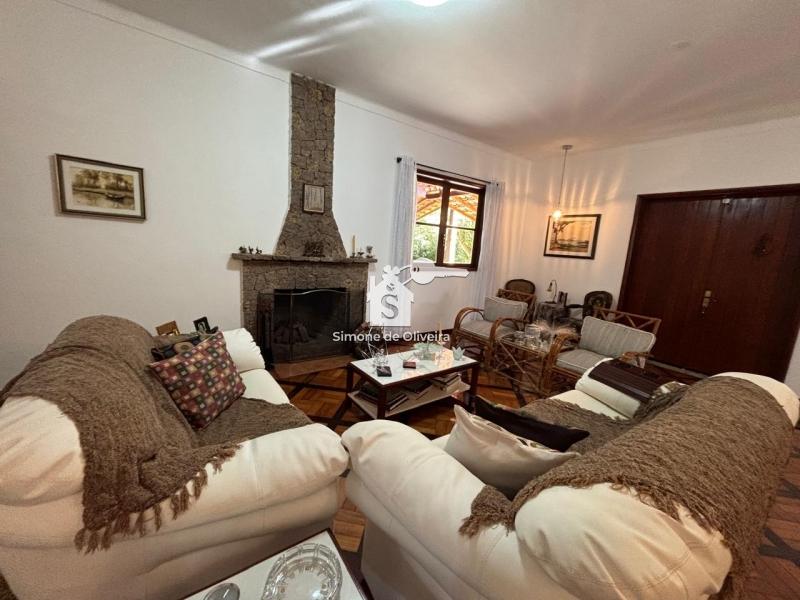 Comprar Casa em Itaipava, Petrópolis/RJ - Simone de Oliveira Imóveis Comprar Casa em Itaipava, Petrópolis/RJ - Simone de Oliveira Imóveis