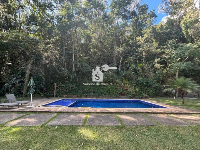 Comprar Fazenda / Sítio em Araras, Petrópolis/RJ - Simone de Oliveira Imóveis