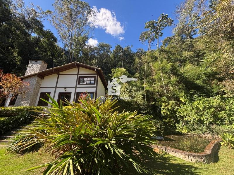 Comprar Fazenda / Sítio em Araras, Petrópolis/RJ - Simone de Oliveira Imóveis