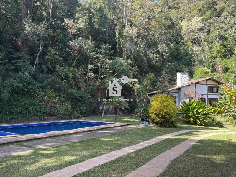 Comprar Fazenda / Sítio em Araras, Petrópolis/RJ - Simone de Oliveira Imóveis