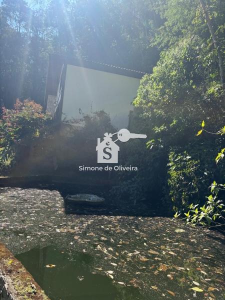 Comprar Fazenda / Sítio em Araras, Petrópolis/RJ - Simone de Oliveira Imóveis