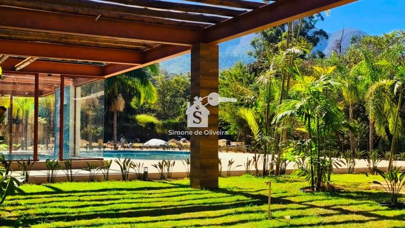 Comprar Casa em Itaipava, Petrópolis/RJ - Simone de Oliveira Imóveis