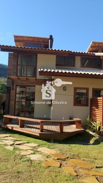 Comprar Casa em Itaipava, Petrópolis/RJ - Simone de Oliveira Imóveis