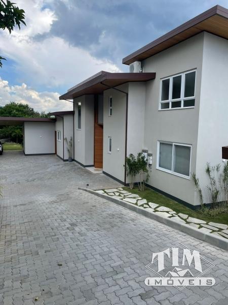 Casa à venda em Itaipava, Petrópolis - RJ