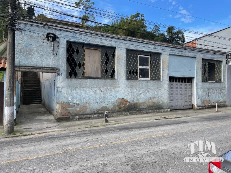 Imóvel Comercial à venda em Mosela, Petrópolis - RJ
