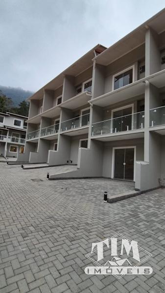 Casa em Quarteirão Brasileiro - Petrópolis/RJ  - 3 Quartos