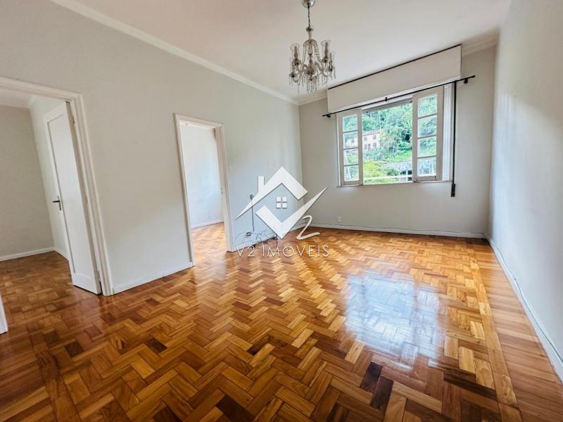 Apartamento em Centro - Petrópolis/RJ  - 2 Dormitorios