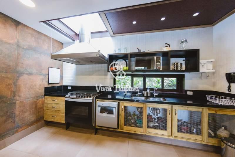Casa à venda em Itaipava, Petrópolis - RJ