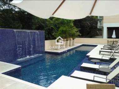 Apartamento em Corrêas