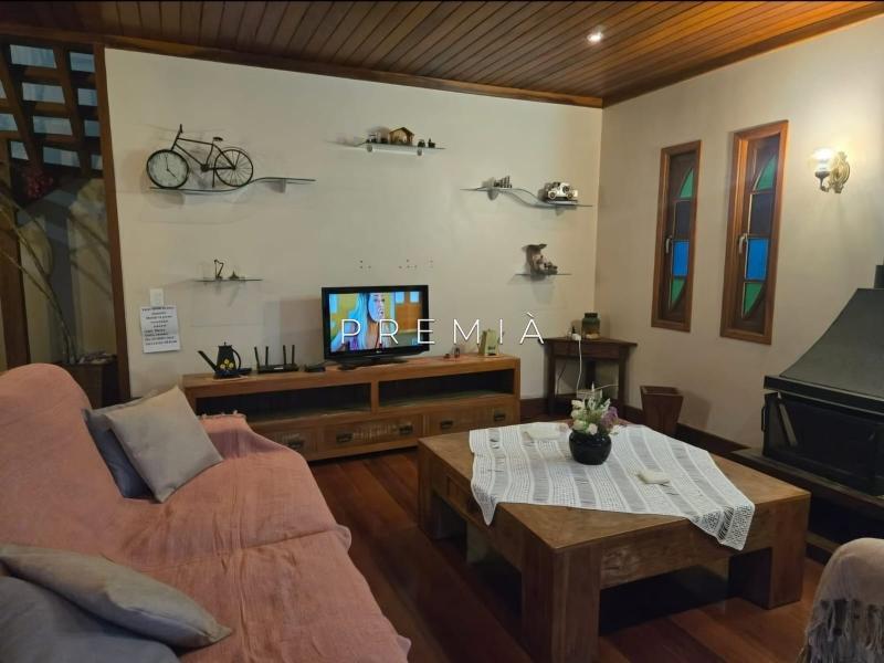 Casa à venda em Araras, Petrópolis - RJ