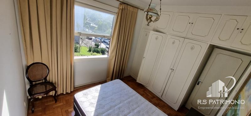 Apartamento em Petrópolis Centro