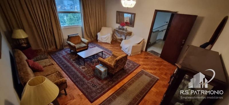 Apartamento em Petrópolis Centro