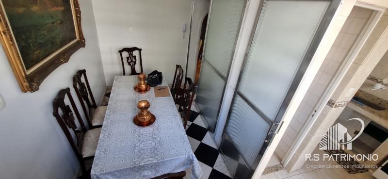 Apartamento em Petrópolis Centro
