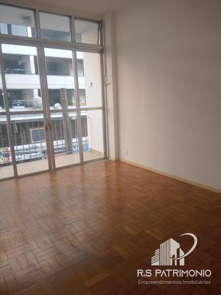 Apartamento em Petrópolis Centro