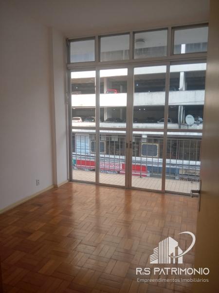 Apartamento em Petrópolis Centro
