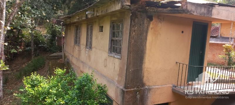 Casa em Petrópolis Carangola