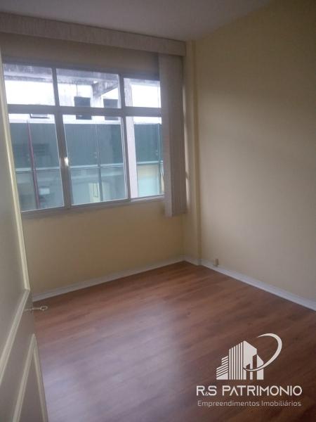 Apartamento em Petrópolis Centro