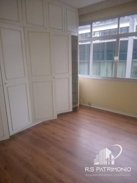 Apartamento em Petrópolis Centro