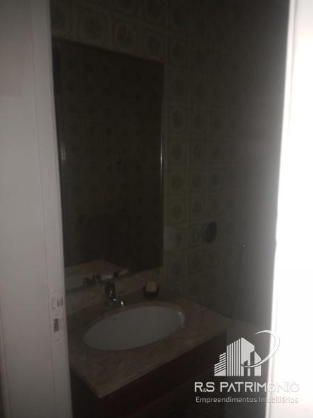 Apartamento em Petrópolis Centro