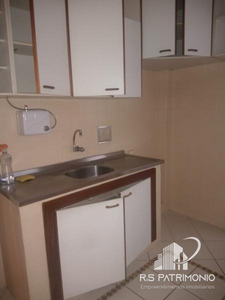 Apartamento em Petrópolis Centro