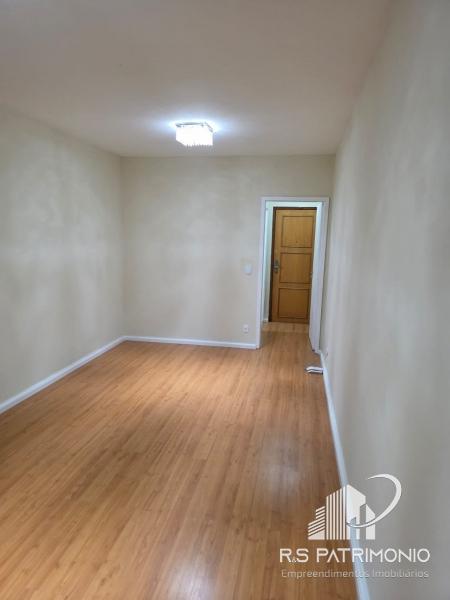 Apartamento em Petrópolis Centro