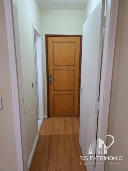 Apartamento em Petrópolis Centro