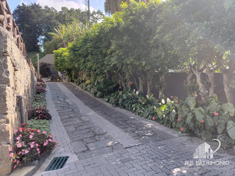 Apartamento em Petrópolis Centro