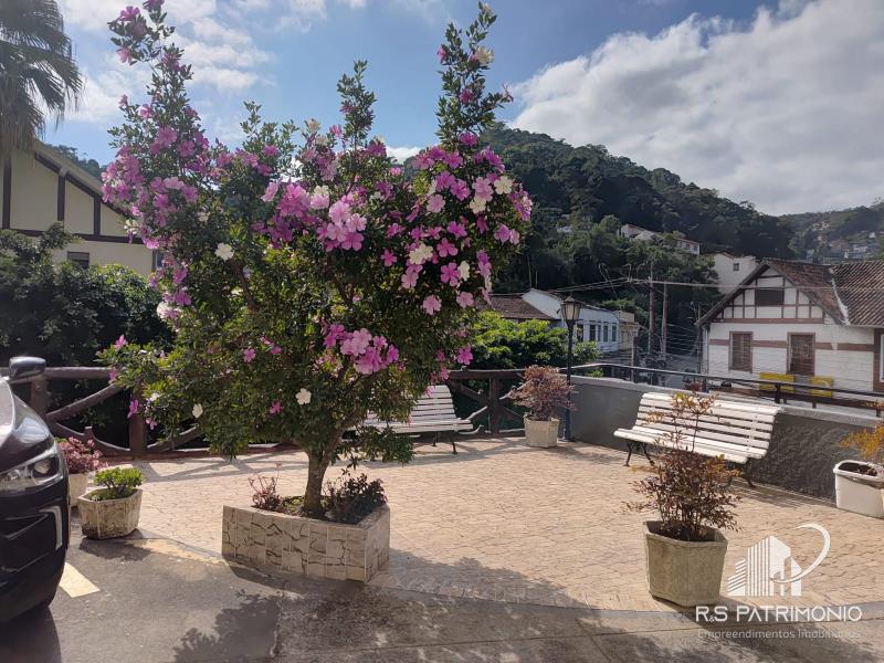 Apartamento em Petrópolis Centro