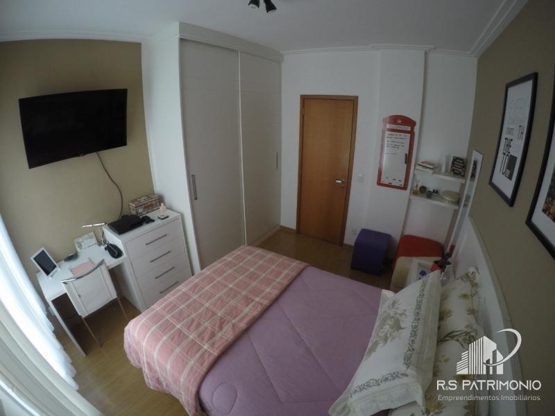 Apartamento em Petrópolis Centro