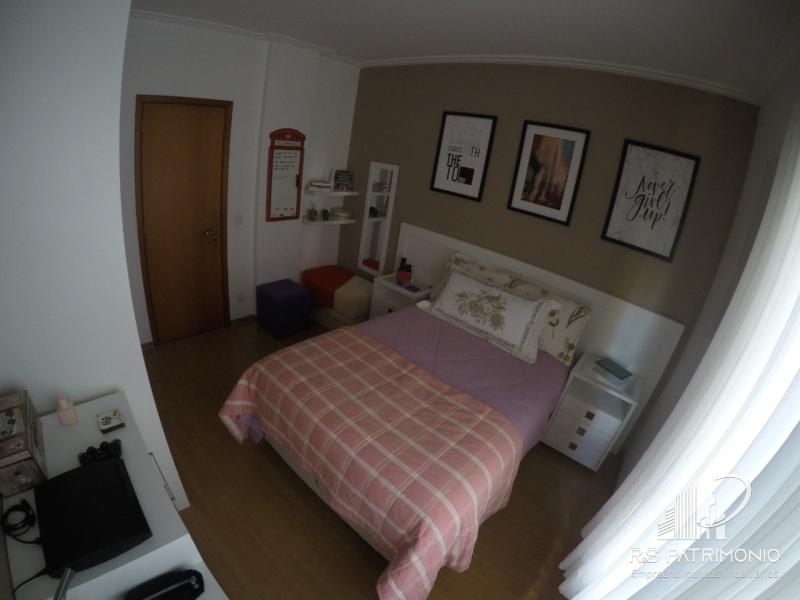 Apartamento em Petrópolis Centro