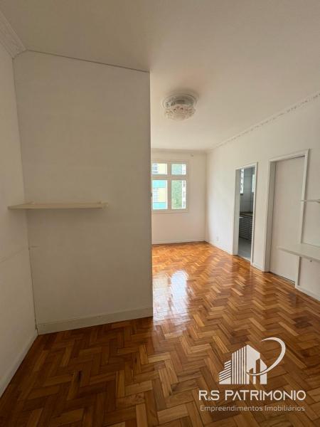 Apartamento em Petrópolis Centro