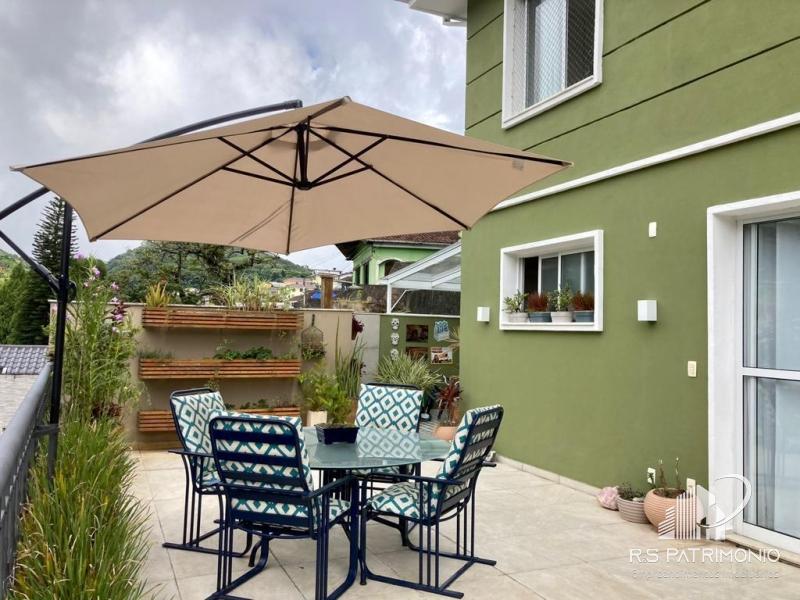 Casa - Petrópolis, Castelanea - 2 Quartos