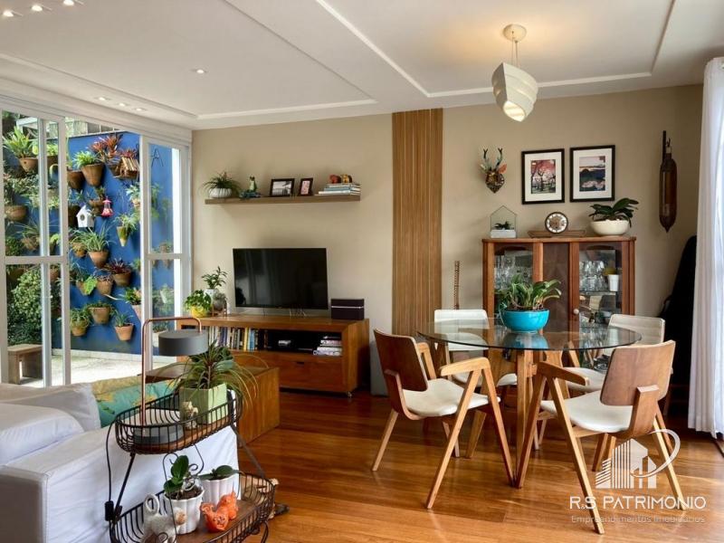 Casa em Petrópolis Castelanea