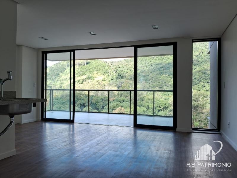Apartamento em Petrópolis Itaipava