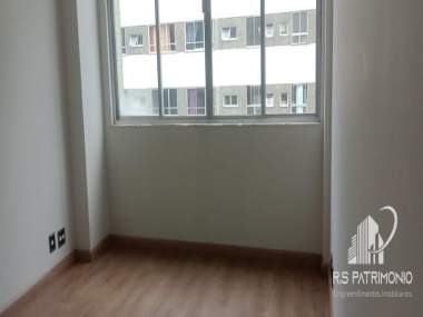 Comprar Apartamento em Petrópolis Centro