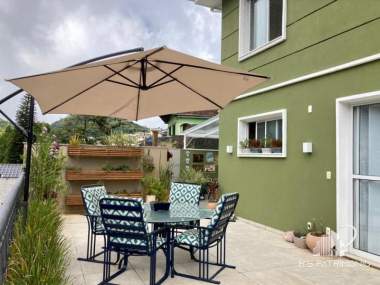 Comprar Casa em Petrópolis Castelanea